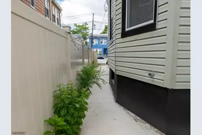 32 Palm St, Newark, NJ 07106 - Photo 4