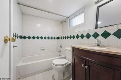 31 Blakely Pl #2, Garfield, NJ 07026 - Photo 24