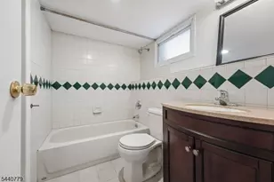 31 Blakely Pl, Garfield, NJ 07026 - Photo 24