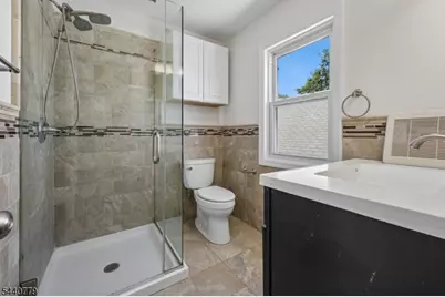 31 Blakely Pl #2, Garfield, NJ 07026 - Photo 16