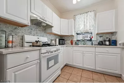 31 Blakely Pl #2, Garfield, NJ 07026 - Photo 30