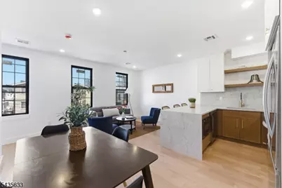 113.5 Oak St #2, Jersey City, NJ 07304 - Photo 4