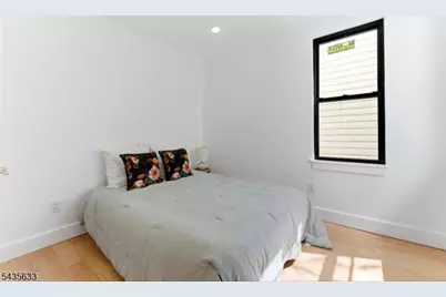 113.5 Oak St #2, Jersey City, NJ 07304 - Photo 8