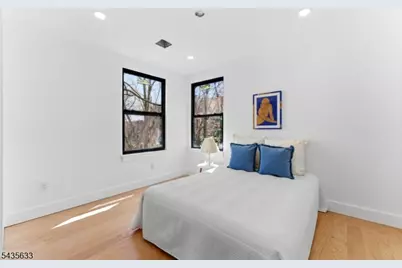 113.5 Oak St #2, Jersey City, NJ 07304 - Photo 12