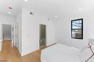 113 5 Oak St, Jersey City, NJ 07304 - Photo 6