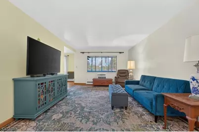 15-G Kensington Rd #G, Chatham Township, NJ 07928 - Photo 4