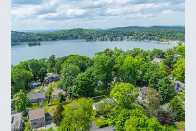 26 Lakeview Rd, Sparta Township, NJ 07871 - Photo 2