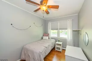 26 Lakeview Rd, Sparta Township, NJ 07871 - Photo 18