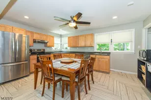 26 Lakeview Rd, Sparta Township, NJ 07871 - Photo 8