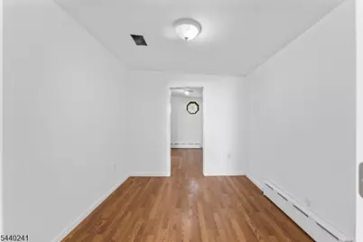 589 Westminster Ave, Elizabeth, NJ 07208 - Photo 8