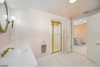 18 Arlington Dr, Livingston, NJ 07039 - Photo 24