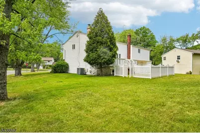 18 Arlington Dr, Livingston, NJ 07039 - Photo 34