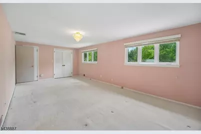 18 Arlington Dr, Livingston, NJ 07039 - Photo 20