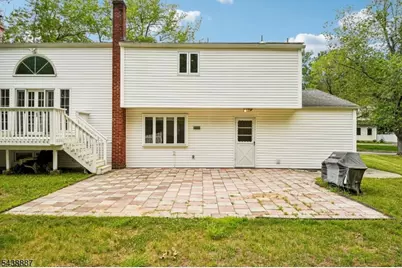 18 Arlington Dr, Livingston, NJ 07039 - Photo 32