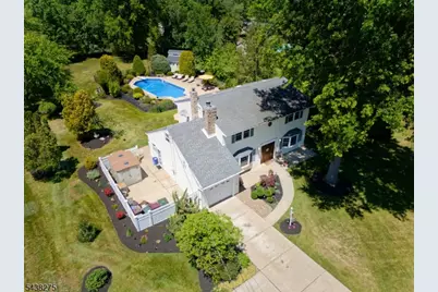 13 Southland Drive, Hillsborough Township, NJ 08844 - Photo 2
