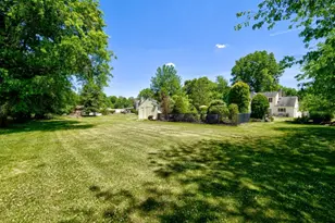 13 Southland Dr, Hillsborough Township, NJ 08844 - Photo 44