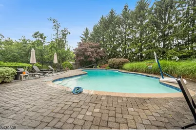 1 Oak Grove Rd, Raritan Township, NJ 08822 - Photo 26