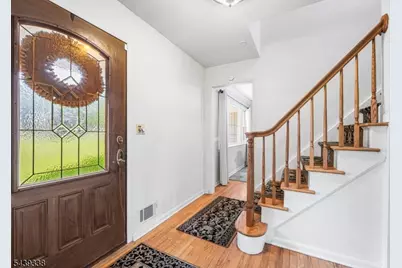 1 Oak Grove Rd, Raritan Township, NJ 08822 - Photo 4