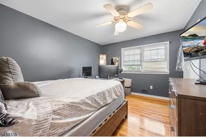 1 Oak Grove Rd, Raritan Township, NJ 08822 - Photo 18
