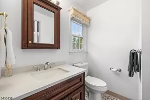 1 Oak Grove Rd, Raritan Township, NJ 08822 - Photo 18