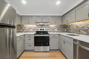 20 Kingsland Ave, Stanhope, NJ 07874 - Photo 10