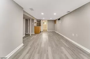 119 Edgewood Rd, Linden, NJ 07036 - Photo 20