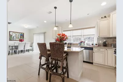 911 Worth Ave, Linden, NJ 07036 - Photo 38