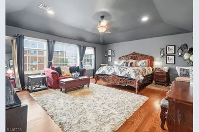911 Worth Ave, Linden, NJ 07036 - Photo 4