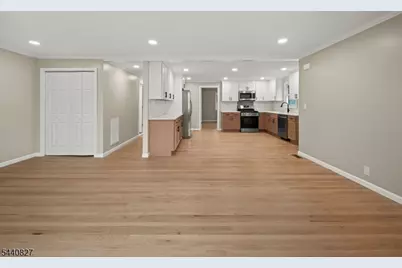 71 Moore Pl, Belleville, NJ 07109 - Photo 4