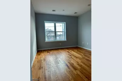 201-205 Marshall St #6, Elizabeth, NJ 07206 - Photo 4