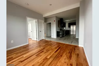 201-205 Marshall St #6, Elizabeth, NJ 07206 - Photo 8