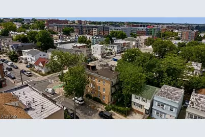 111 Mallory Ave, Jersey City, NJ 07304 - Photo 14