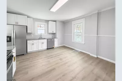 564 Warren St, Phillipsburg, NJ 08865 - Photo 14