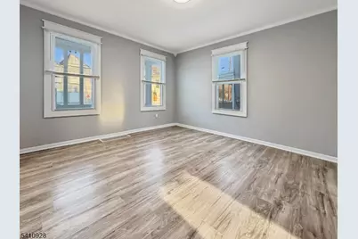 564 Warren St, Phillipsburg, NJ 08865 - Photo 6
