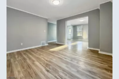 564 Warren St, Phillipsburg, NJ 08865 - Photo 10