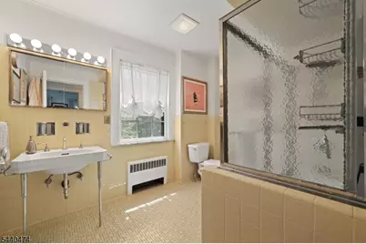 111 Upper Mountain Ave, Montclair, NJ 07042 - Photo 32