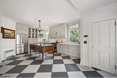 111 Upper Mountain Ave, Montclair, NJ 07042 - Photo 16