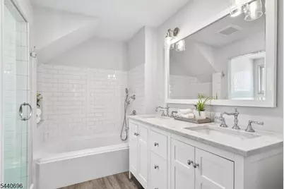 42 Locust Dr, Summit, NJ 07901 - Photo 18