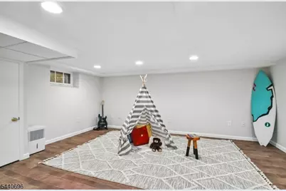 42 Locust Dr, Summit, NJ 07901 - Photo 26