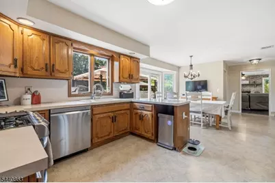 26 Gentry Dr, Washington Township, NJ 07853 - Photo 4