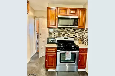 51 Paine Ave, Irvington, NJ 07111 - Photo 16