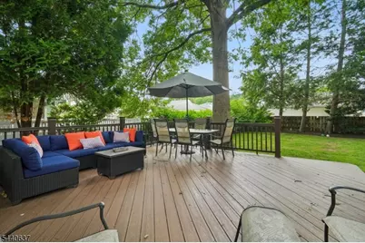 688 Greenbrook Rd, North Plainfield, NJ 07063 - Photo 32