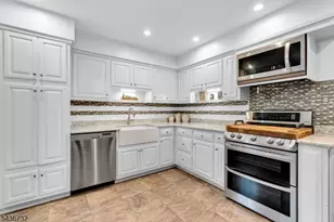 19 McCann Mill Rd, Tewksbury Township, NJ 07979 - Photo 16