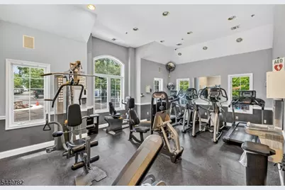 169 Winchester Ct, Clifton, NJ 07013 - Photo 20