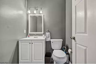 169 Winchester Ct, Clifton, NJ 07013 - Photo 6
