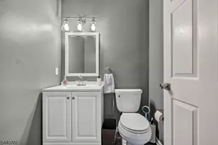 169 Winchester Ct, Clifton, NJ 07013 - Photo 6
