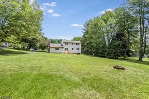 7 Catan Dr, Chester, NJ 07930 - Photo 28