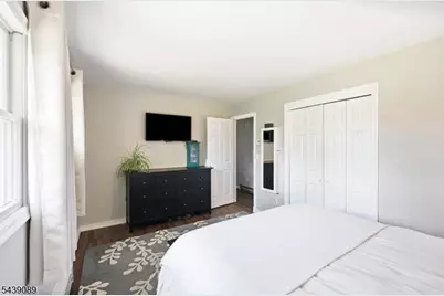 1 Hampton Spring Rd, Hampton Township, NJ 07860 - Photo 26