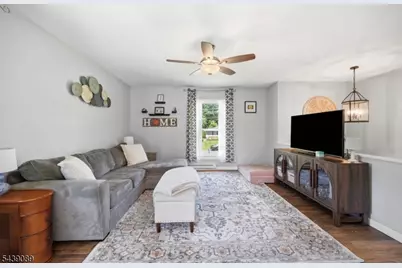 1 Hampton Spring Rd, Hampton Township, NJ 07860 - Photo 6