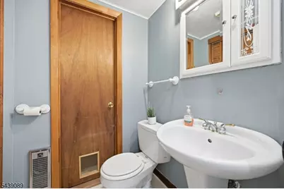 1 Hampton Spring Rd, Hampton Township, NJ 07860 - Photo 38